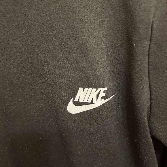 Nike Men's Black Pullover Hoodie - Picture 4 of 10